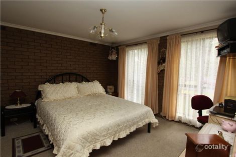 Property photo of 1 Quartok Avenue Werribee VIC 3030