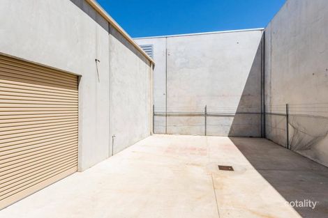 25 Trade Rd, Malaga, WA 6090