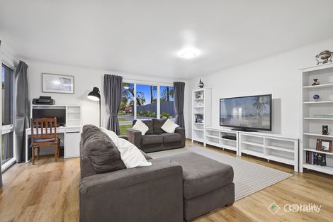 Property photo of 9 Rodeo Court Endeavour Hills VIC 3802