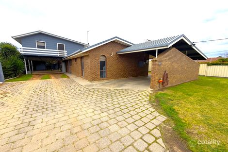 81 MACAULEY ST, DENILIQUIN, NSW 2710