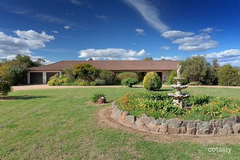 224 Mitchell Rd, Table Top, NSW 2640