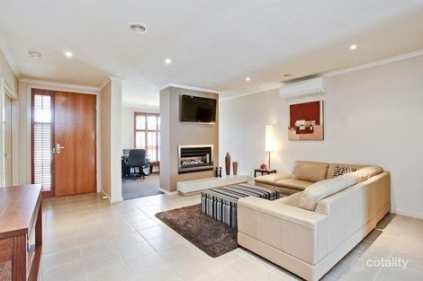 Property photo of 10 Nighthawk Road Tarneit VIC 3029