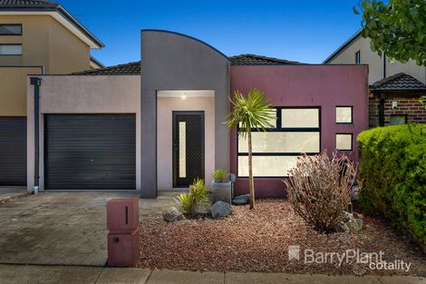 Property photo of 2/5 Halladale Avenue Wyndham Vale VIC 3024