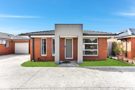 2/4 Bay Laurel Cl, Lynbrook, VIC 3975