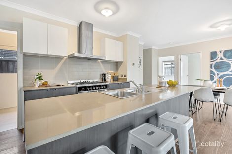 Property photo of 7 Hues Street Mickleham VIC 3064