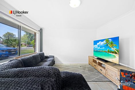 Property photo of 304 Welling Drive Mount Annan NSW 2567