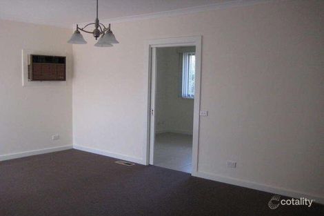 Property photo of 78 Stradbroke Drive St Albans VIC 3021