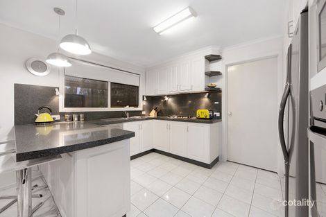 Property photo of 13 Escott Grove Berwick VIC 3806