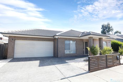 Property photo of 12 Manor House Drive Epping VIC 3076