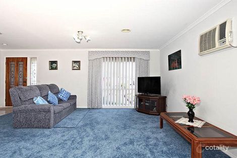 Property photo of 6 Bronhill Court Cranbourne West VIC 3977