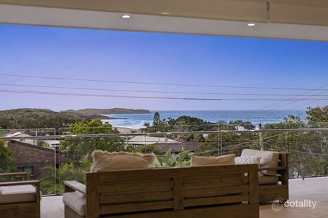 Property photo of 28 Ocean View Crescent Emerald Beach NSW 2456