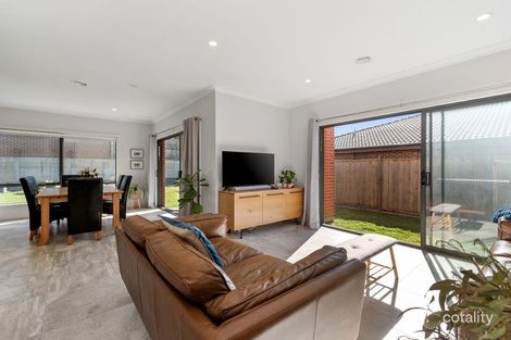 Property photo of 123 Evans Drive Croydon VIC 3136