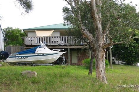 1 Lucas Ave, Green Point, NSW 2428