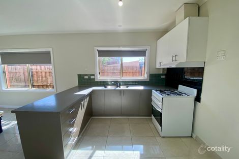 Property photo of 1/5 Brindalee Way Hillside VIC 3037