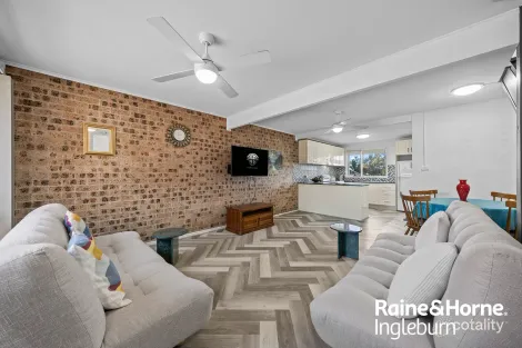 Property photo of 4/7 Hanlon Close Minto NSW 2566