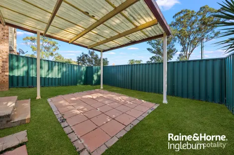 Property photo of 4/7 Hanlon Close Minto NSW 2566
