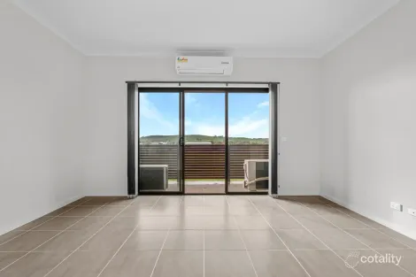 Property photo of 17 Swagman Walk Wollert VIC 3750