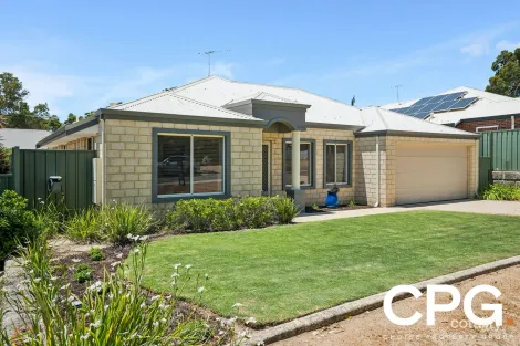 4/26 Lyndhurst Rd, Kalamunda, WA 6076