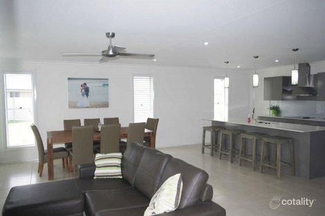 Property photo of 32 Bluehaven Drive Old Bar NSW 2430