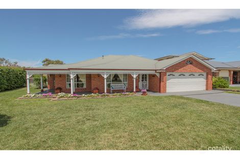 4 Gleneagles Cl, Robin Hill, NSW 2795