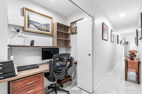 Property photo of 2/22 Bay Terrace Wynnum QLD 4178