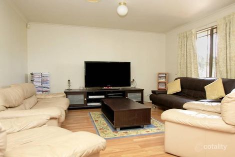 Property photo of 28 Whitsunday Drive Hoppers Crossing VIC 3029