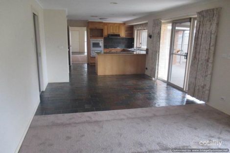 Property photo of 2 Bremner Close Altona Meadows VIC 3028