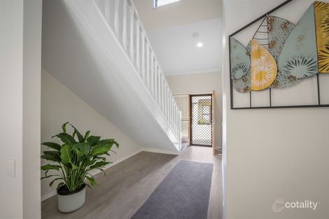 Property photo of 8/8-10 Gordon Street Labrador QLD 4215