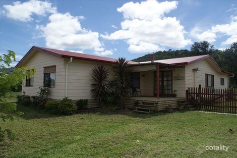 Property photo of 14 Duncan Street Woolomin NSW 2340