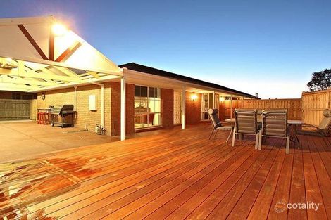 28 Chapman St, Carrum Downs, VIC 3201