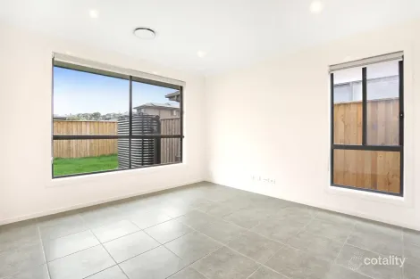 Property photo of 33 Parade Road Leppington NSW 2179