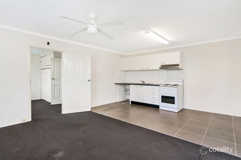 Property photo of 4/13 Central Street Labrador QLD 4215