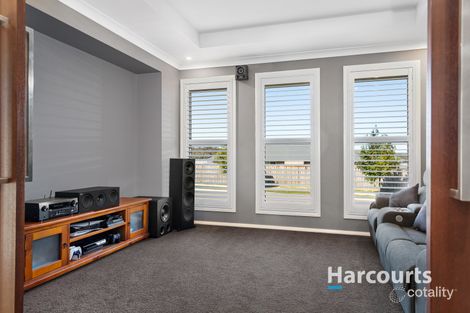 Property photo of 62 Watervale Circuit Chisholm NSW 2322