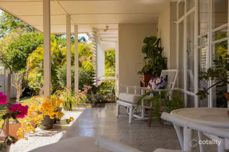 31 Bunton St, Scarborough, QLD 4020