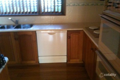 Property photo of 48 Oakland Avenue Windang NSW 2528