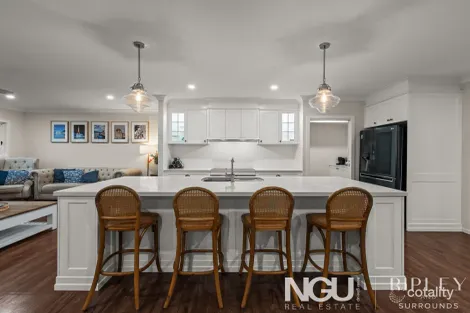 Property photo of 3 Walsh Street Newtown QLD 4305