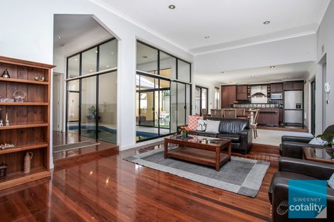 Property photo of 22 Milburn Circuit Caroline Springs VIC 3023