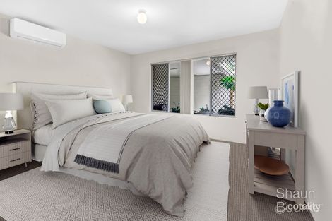 Property photo of 2/10 Madang Crescent Runaway Bay QLD 4216