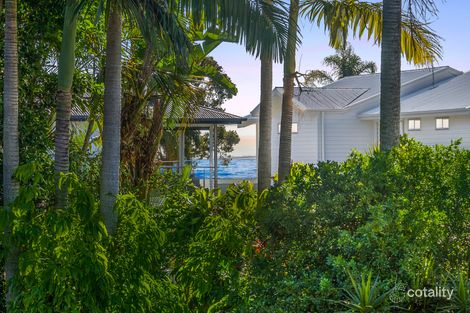 17 Fernlea Ave, Scarborough, QLD 4020