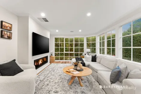 Property photo of 7 Dunscombe Close Rowville VIC 3178