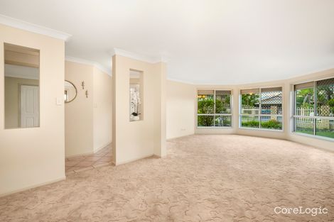 Property photo of 16 Leopard Tree Crescent Sinnamon Park QLD 4073