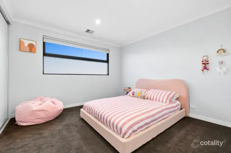 Property photo of 12 London Street Bentleigh VIC 3204