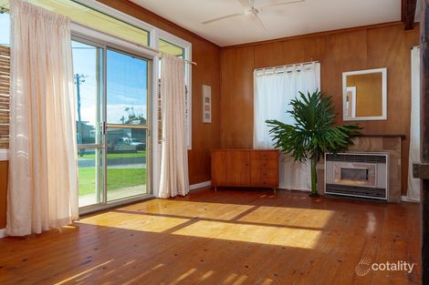 Property photo of 39 Deakin Parade Tomakin NSW 2537
