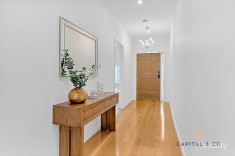 Property photo of 6 Riegelhuth Street Craigieburn VIC 3064