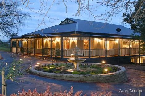 2 Valley Dr, Beaconsfield Upper, VIC 3808