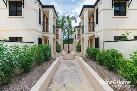 Property photo of 8/136 Central Avenue Indooroopilly QLD 4068