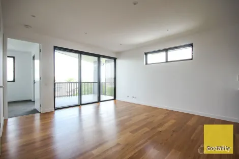 Property photo of 301/40 Donaldson Street Greenslopes QLD 4120