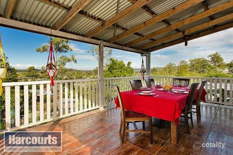 Property photo of 18 Wandearah Crescent Ferny Hills QLD 4055