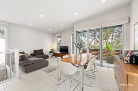 Property photo of 10/25 Pottage Circuit Macleod VIC 3085
