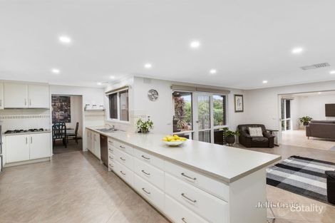 Property photo of 12 Valencia Terrace Templestowe VIC 3106